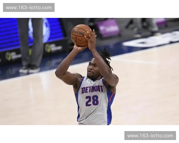 斯图尔特因斗殴事件禁赛七场 活塞内线轮换陷入人员短缺